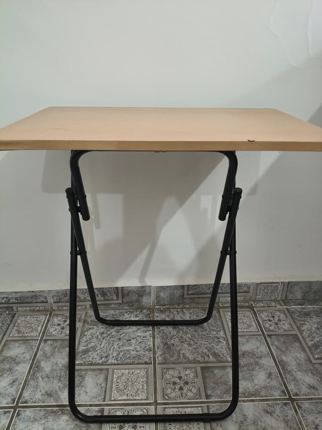 Mesa de apoio camping